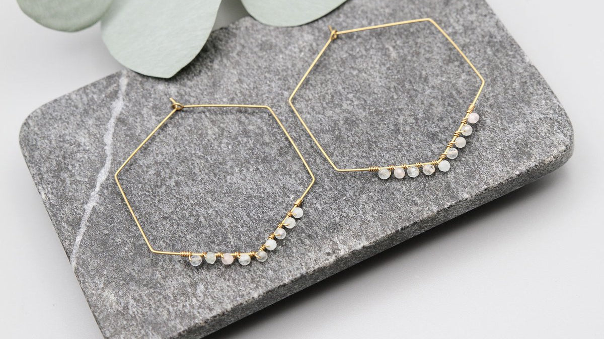 5 Accessories Every Woman Needs for Spring