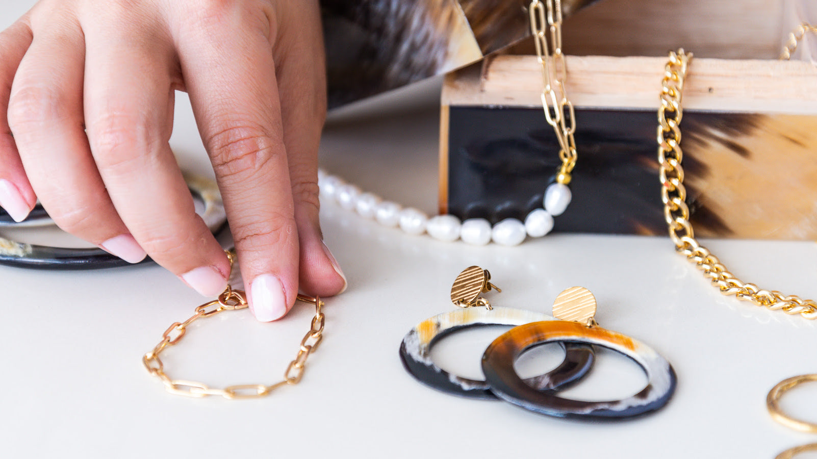 Must-Have Accessories for Fall 2022