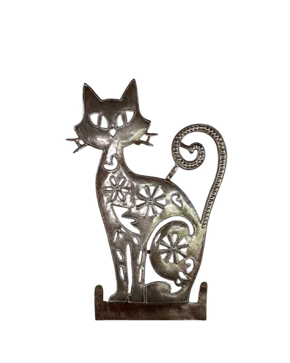 Metal freestanding cat decor