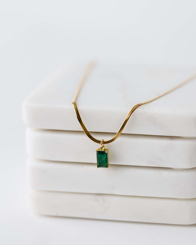17.5" gold herringbone chain with green cz rectangle pendant
